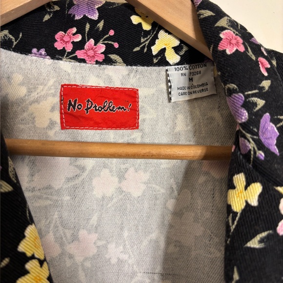 Vintage No Problem! Ditzy floral on black corduroy cotton open front blazer - Picture 2 of 3